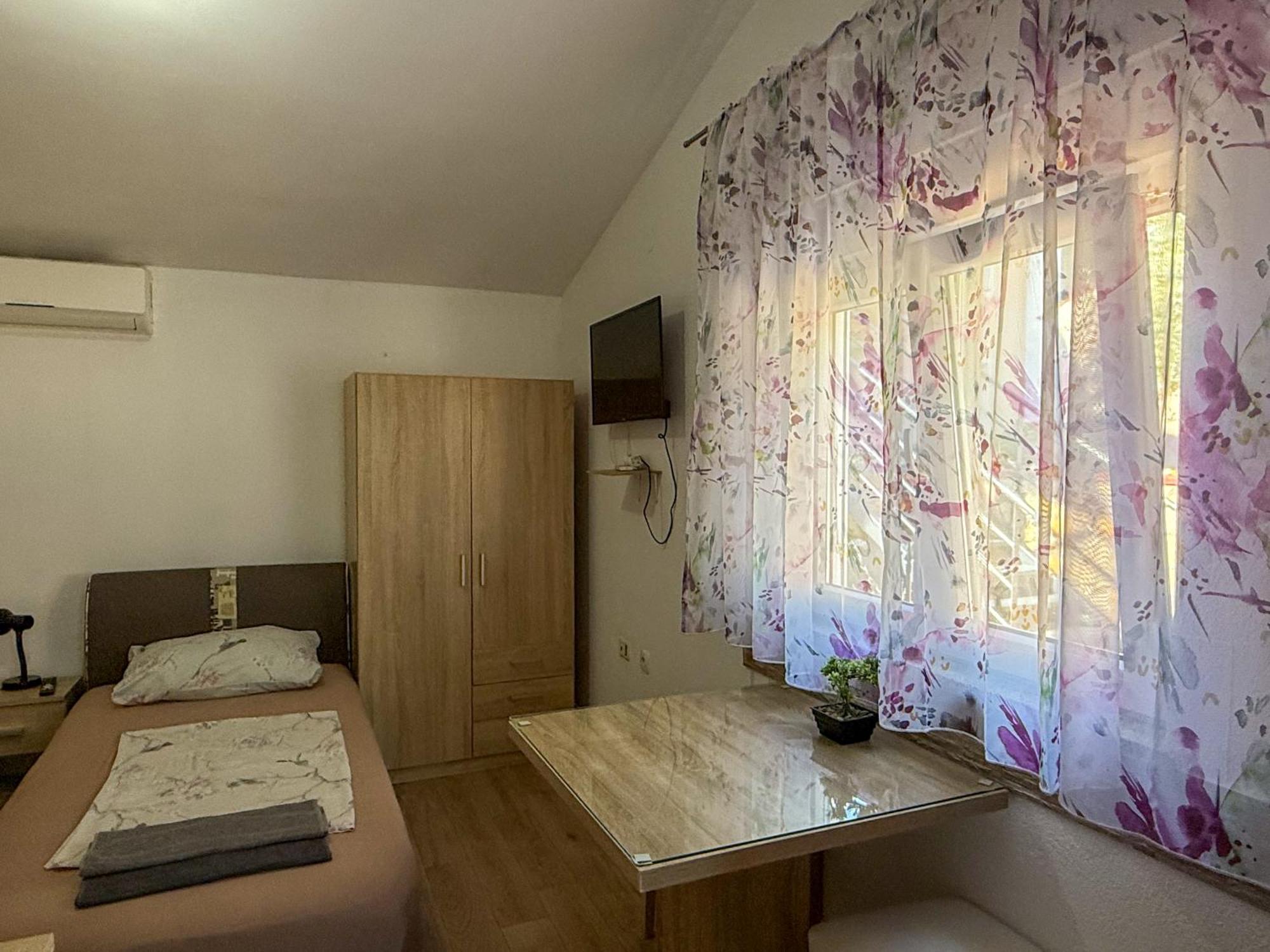 Apartman Meghan Πούλα Εξωτερικό φωτογραφία