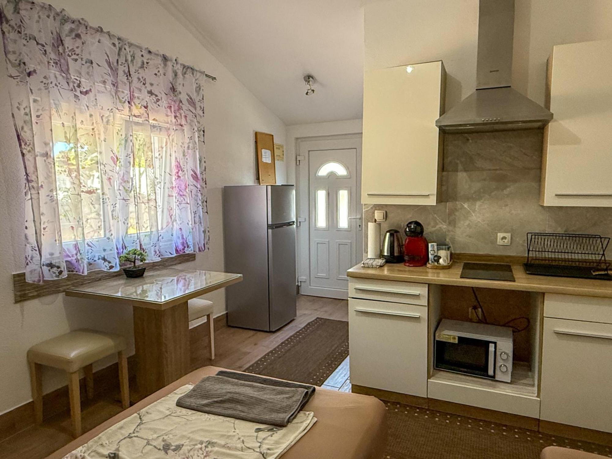 Apartman Meghan Πούλα Εξωτερικό φωτογραφία